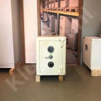 Gebruikte inbraakwerende kluis Fortuna, Verzenden, Gebruikt