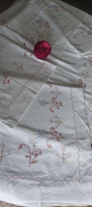 Charmant ensemble complet de draps et de taies issus du, Antiquités & Art, Tapis & Textile