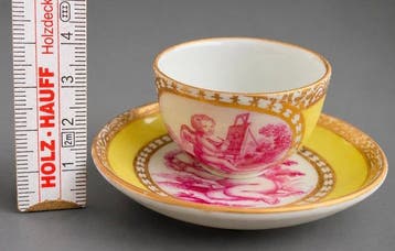 Meissen - Kop en schotel - Porselein - Miniatuurkopje „Rare“, Antiquités & Art