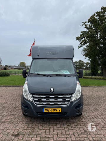 Prachtige Renault Vigo paardencamionette! 2011!, Dieren en Toebehoren, Ophalen, Zo goed als nieuw, Polyester, 2-paards trailer