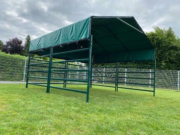 Schuilstallen, paddock, roundpen, longeercirkel, hooiruif, Dieren en Toebehoren, Weidegang