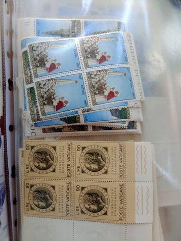Vaticaanstad - Grote verzameling van nieuwe postzegels met, Gestempeld