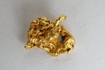 Goud Goudnugget uit Suriname of Frans-Guyana 0,604 gram- 0.6