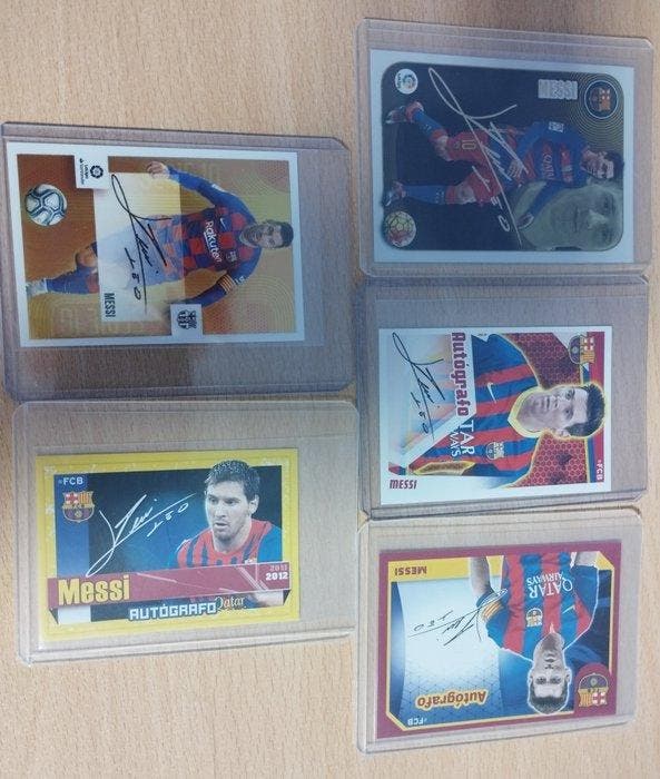 Lote Messi autografiados Panini - 5 Mixed collection, Verzamelen, Stickers