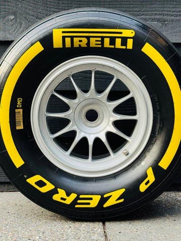 Wiel compleet met band - Formule 1 Pirelli - O.Z. *** NO, Nieuw
