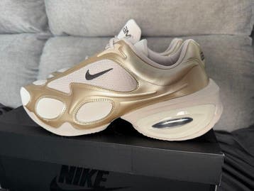 Nike - Air Max muse - Sneakers - Maat: EU 42, Kleding | Heren, Nieuw