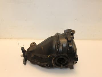 Differentieel achter Mercedes C-Klasse O85908