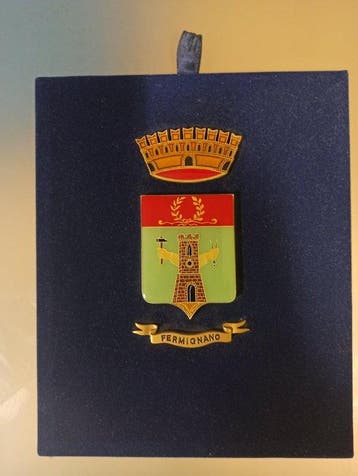 Gemeentewapen van Fermignano in geëmailleerd metaal op, Antiek en Kunst