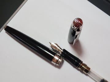Caran dAche - Léman - Vulpen, Collections