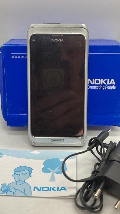 Nokia E7-00 - Mobiele telefoon (1) - Met reprobox, Games en Spelcomputers, Spelcomputers | Overige Accessoires