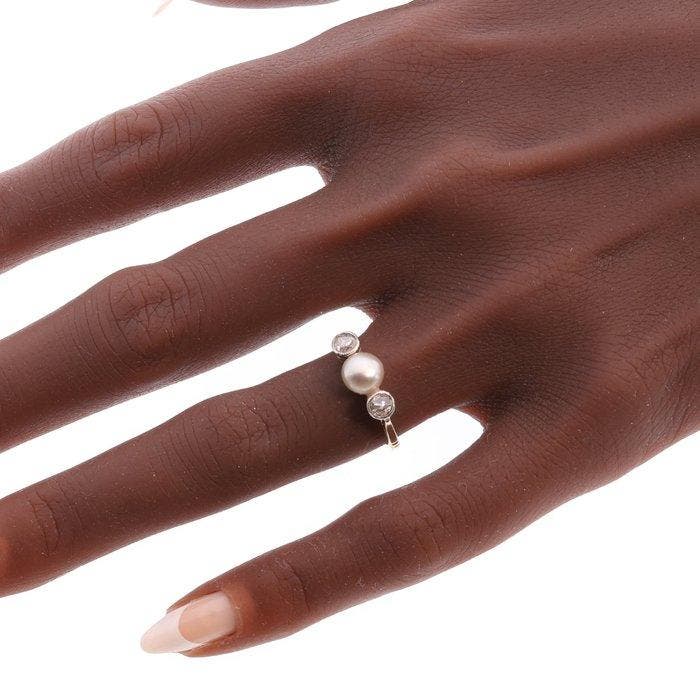 Ring - 18 karaat Geel goud Diamant (Natuurlijk) - Parel -, Handtassen en Accessoires, Ringen