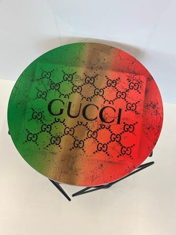 Rob VanMore - Tea-time by Gucci - ø50cm