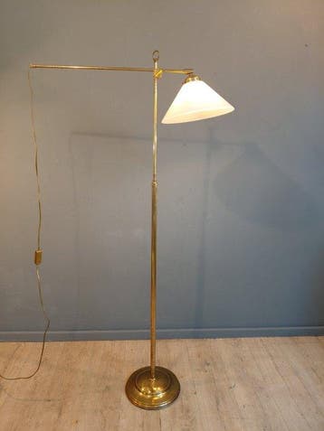 Staande lamp - Opaline glas - Zwenkarm/Hefboom