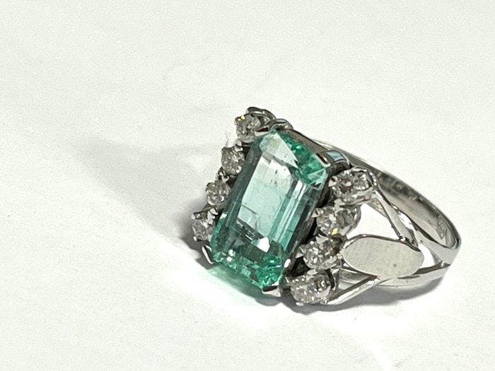 Bague - 14 carats Or blanc Émeraude - Diamant, Bijoux, Sacs & Beauté, Bagues
