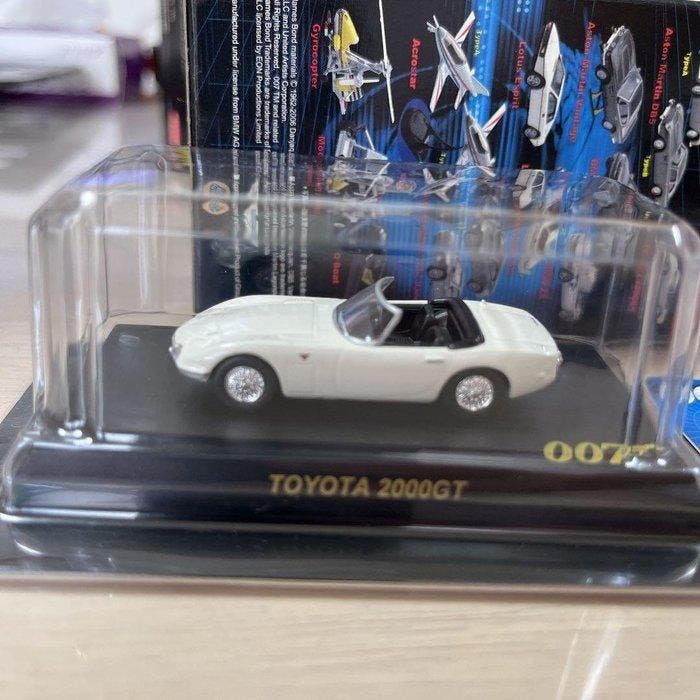 Kyosho 1/72 007 James Bond Miniature Model Series (3 types), Verzamelen, Film en Tv