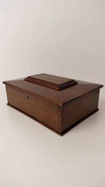 Cercueil - Coffre en bois ancien pour documents avec
