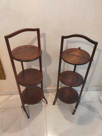 Antike Klappbare Holz Etagere 2er Set – Muffin Stand -, Antiek en Kunst