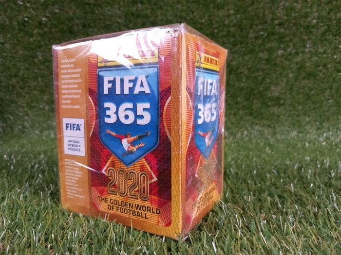 2020 Fifa 365 Panini - 1 Box - Near Mint (NM), Verzamelen, Stickers
