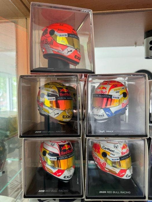 Minichamps 1:4 - Model raceauto (35) - Max Verstappen helm -, Hobby en Vrije tijd, Modelauto's | 1:5 tot 1:12