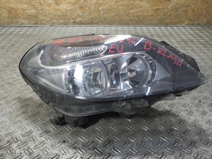 Mercedes B Klasse W246 rechter koplamp 2468200261, Auto-onderdelen, Verlichting, Gebruikt, Verzenden