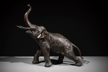 Brons - Signed Gyokusui  - Een uitstekende bronzen okimono, Antiek en Kunst