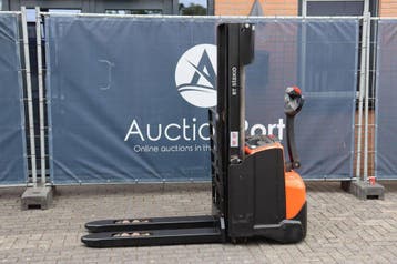 Veiling: Stapelaar BT SWE140L Elektrisch 1400kg 2.6m 2015, Ophalen