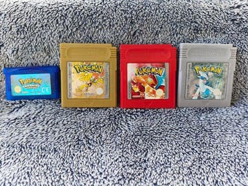 Nintendo - Gameboy Classic - Pokémon Gold; Pokémon Red;