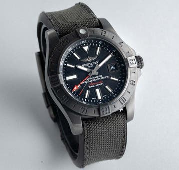 Breitling - Avenger II GMT - Zonder minimumprijs - M32390 -, Nieuw