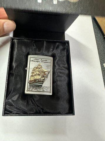 Zippo - Aansteker - IJzer (gegoten/gesmeed)
