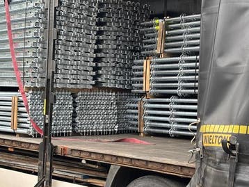 Echafaudage Multidir. 12M x 8M (hauteur de travail) – 102M², Ophalen of Verzenden, Neuf, Échafaudage de façade, 5 mètres de hauteur ou plus