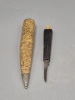 Bestekset (2) - .600 zilver - Een reisbestek of pennenmes in, Antiek en Kunst