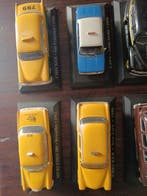 1:43 - Modelauto (10) - Mercedes 200; Checker; Lada; Ford