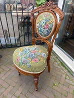 Chaise - Bois - Chaise en bois gobelin - H : 99 cm