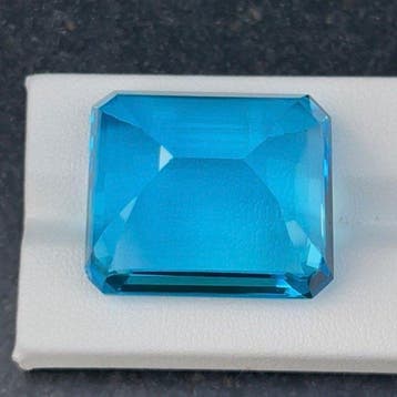 Zonder minimumprijs Blauw Topaas - 93.96 ct - nternational, Nieuw