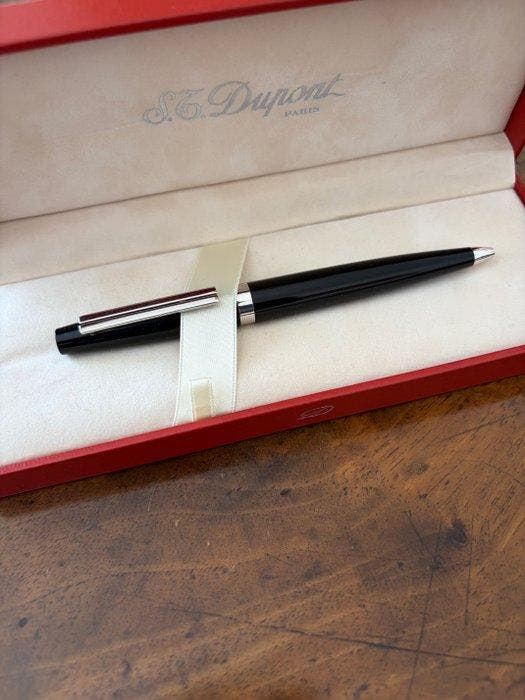 S.T. Dupont - Stylo à bille, Collections, Stylos