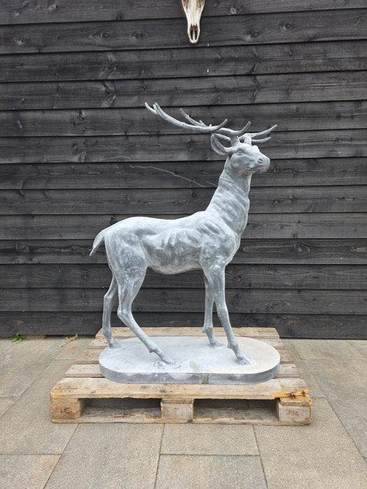 Beeld, XL Deer - 140 cm - Gietijzer - 2026, Antiek en Kunst, Kunst | Designobjecten