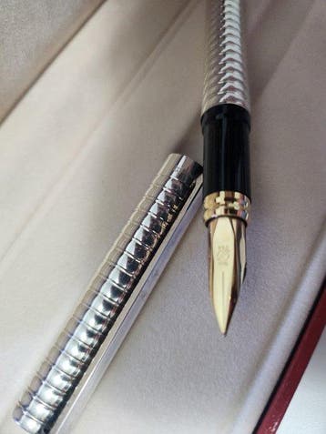 S.T. Dupont - L2 - Stylo à plume, Nieuw