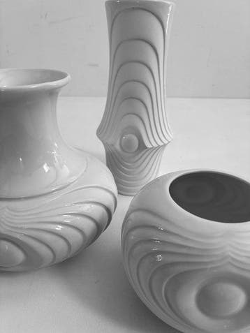 Royal Porzellan KPM - Vase (3) - Porcelaine - Ensemble de