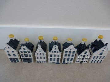 KLM-huisje - Zeven KLM/Bols huisjes (gevuld), Antiek en Kunst