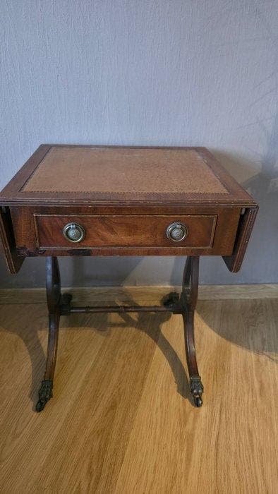 Bijzettafel - Hout, Leder, Metaal - uitklabpare bijzettafel, Antiquités & Art, Curiosités & Brocante
