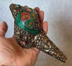 Boeddhistische objecten - Schelp, Verzilverd metaal -