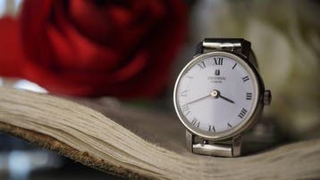 Universal Genève - Sans prix de réserve - 542605 - Femme -