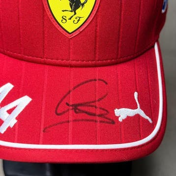 Ferrari - Formule 1 - Lewis Hamilton - 2025 - Pet, Collections