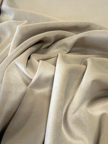 1759Prachtig velours met nap in elegante uni tint beige