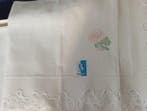 Drap de lit (4) - 2.7 cm - 2.3 cm - Dans la boîte dorigine