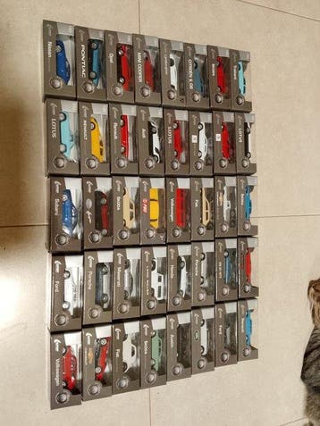 Welly 1:6 - Modelauto (40) - VW Land Rover Lotus Audi Skoda