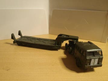 Dinky Toys 1:43 - Modelauto (2) - Véhicules militaires, Nieuw
