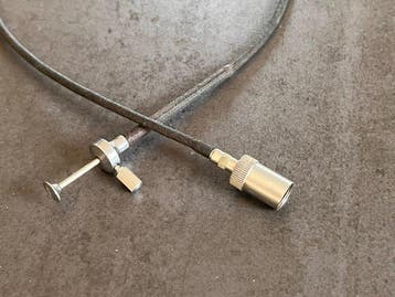 Leica Leitz release cable 20 ( 50cm ) + Leica MR meter., Verzamelen