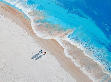 Jasmin Navoyan - BEACH FOR TWO series