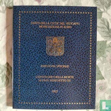 Vaticaan jaarset 2022 100ste sterfdag van paus Benedictu..., Timbres & Monnaies, Monnaies | Europe | Monnaies euro, Verzenden